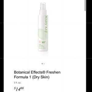 NEW MARY KAY FRESHEN BOTANICAL SKIN EFFECTS SPRAY